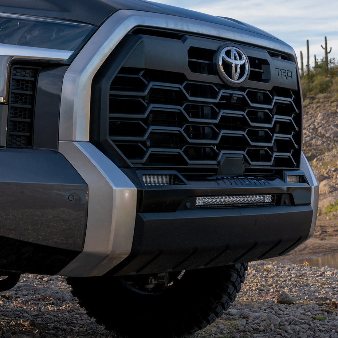RIGID 2022+ Toyota Tundra 6 Inch SR-Series White Fog Light Kit - 37202